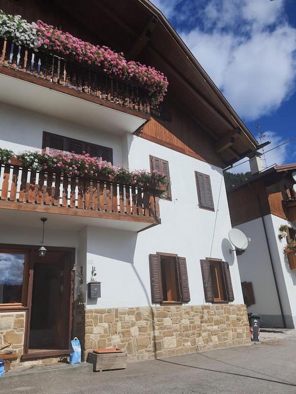 Casa Phoenix Appartamento Piano Terra Immerso Nel Verde A Pochi Minuti Dalla Ciclabile بييفي دي كادوري المظهر الخارجي الصورة
